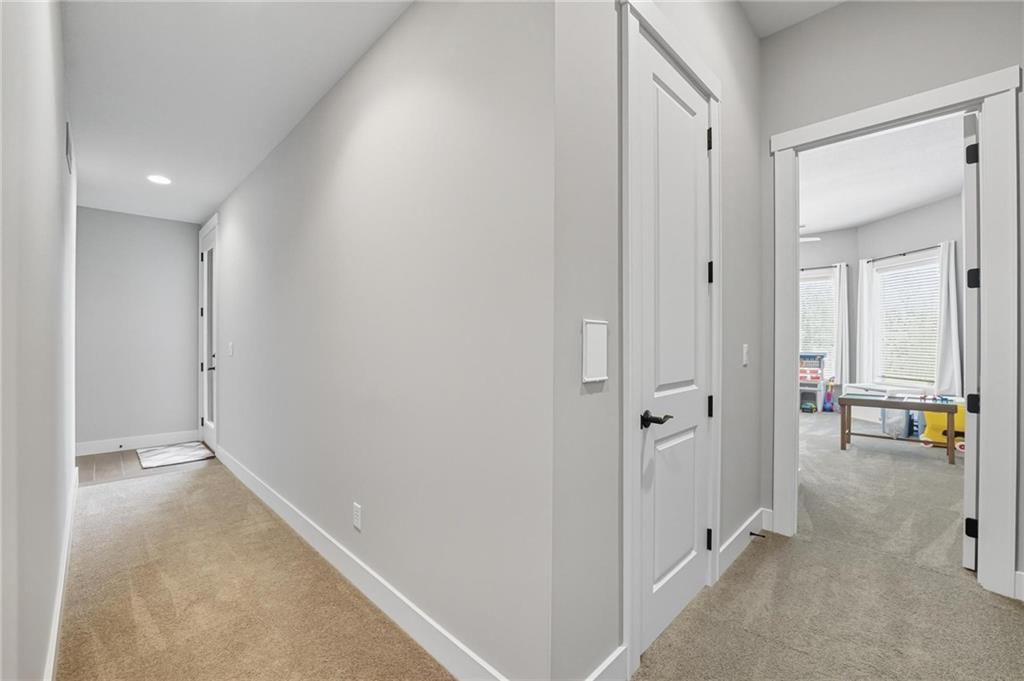 321 NW Nutall Drive — photo 46