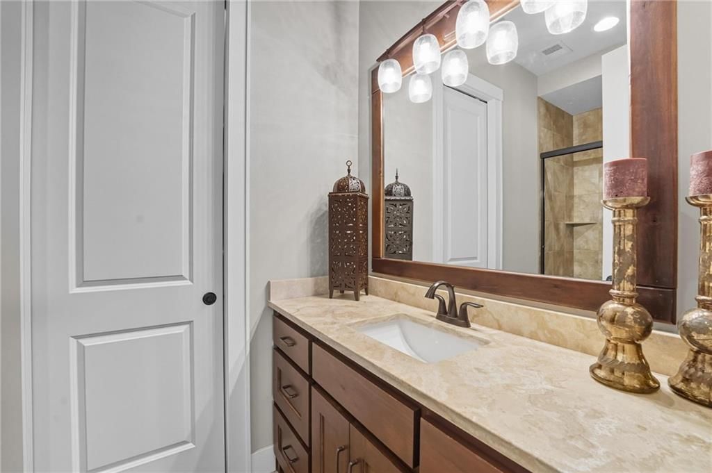 321 NW Nutall Drive — photo 56