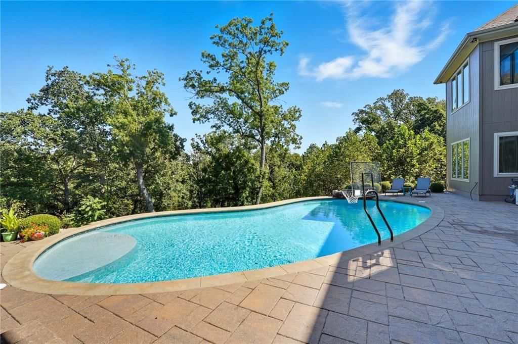 321 NW Nutall Drive — photo 58