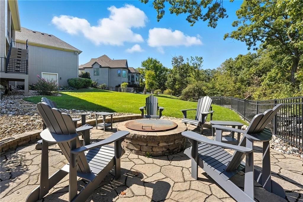 321 NW Nutall Drive — photo 63