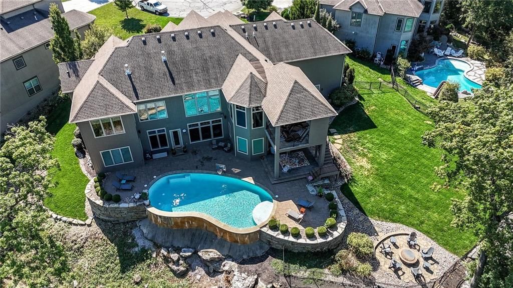 321 NW Nutall Drive — photo 88