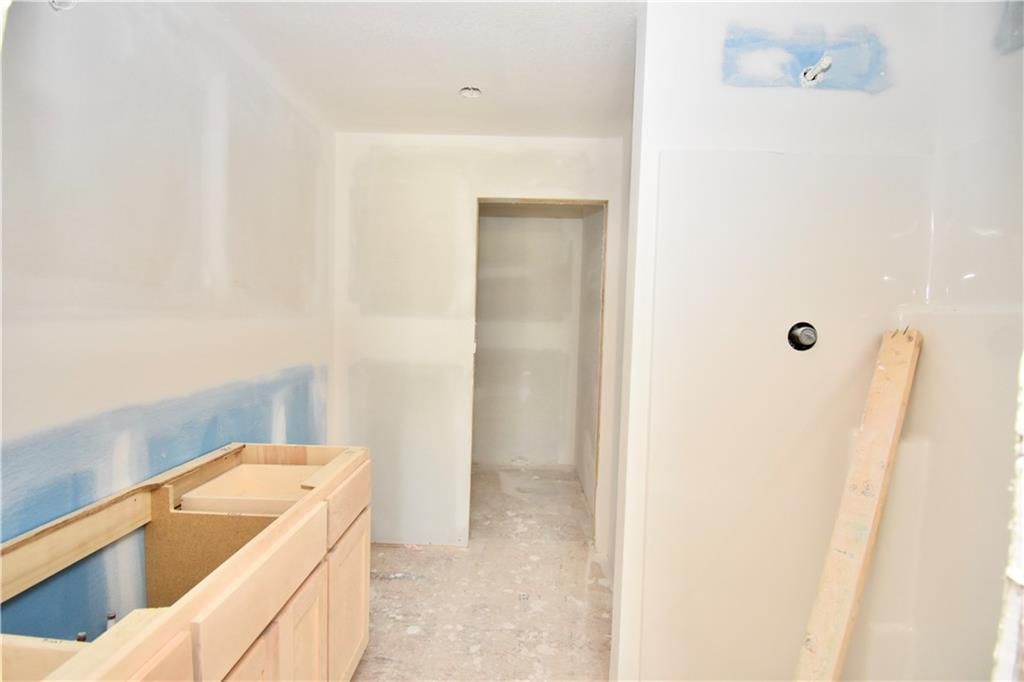 8003 NE 77th Street — photo 23