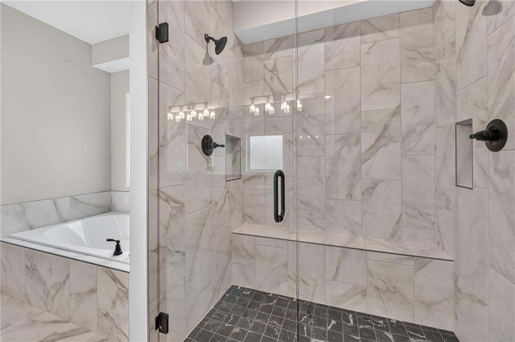 8003 NE 77th Street — photo 53