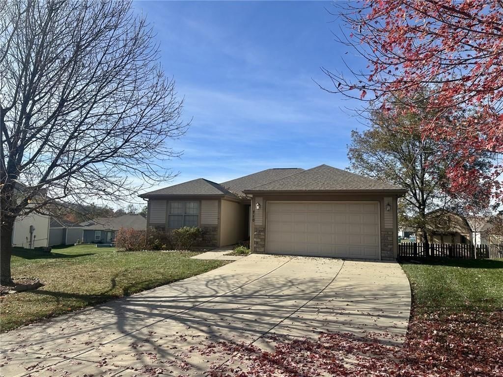 710 Hidden Meadows Court — photo 2