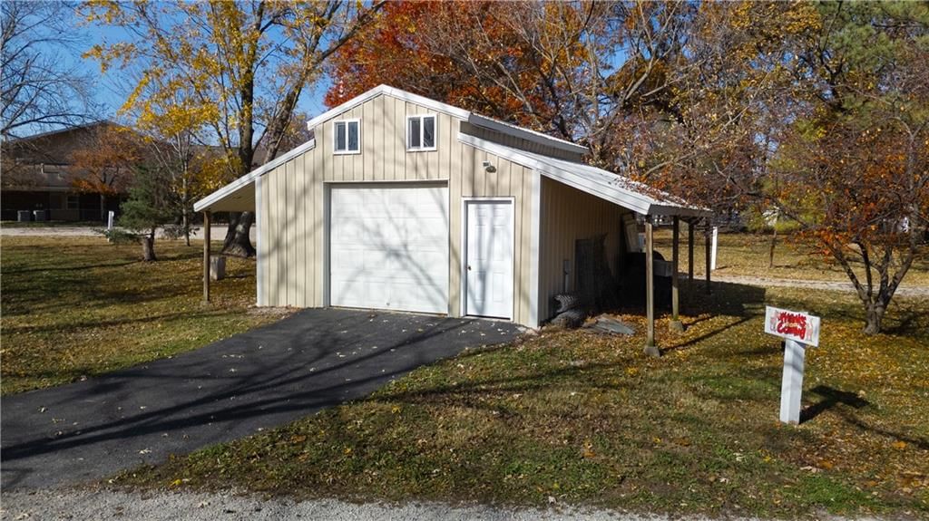 1604 E Hale Lake Road — photo 50