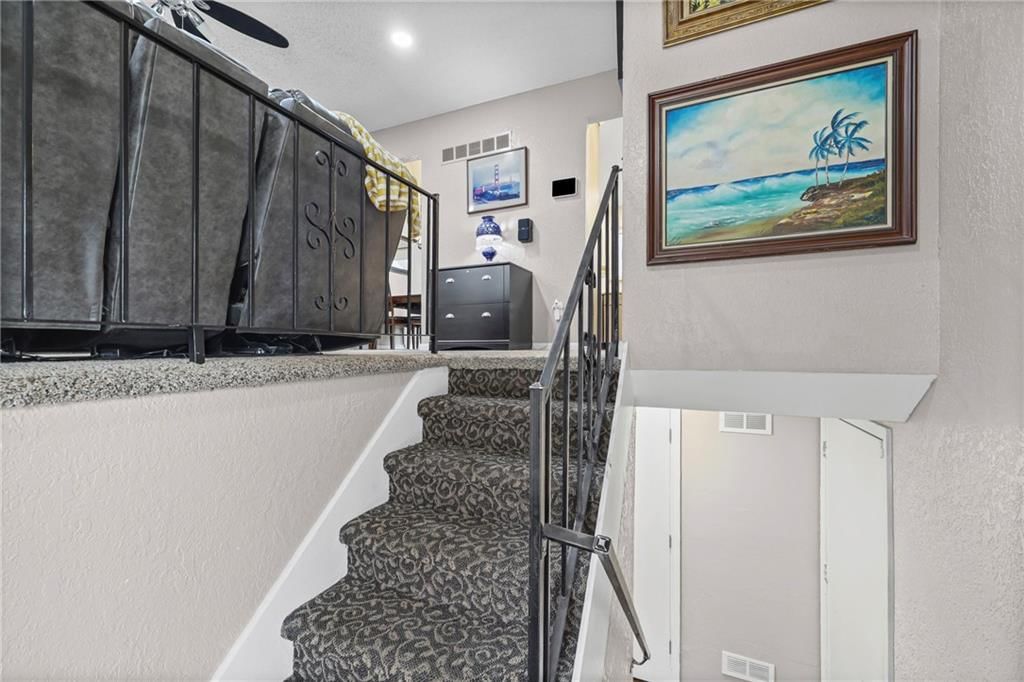 4513 Wallingford Drive — photo 3