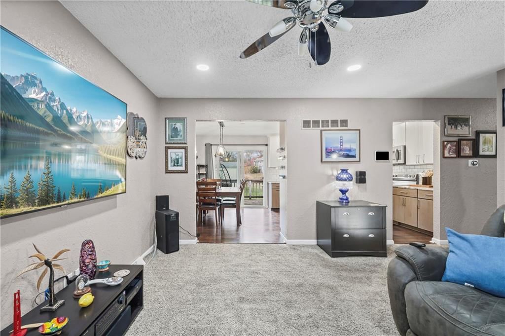 4513 Wallingford Drive — photo 6