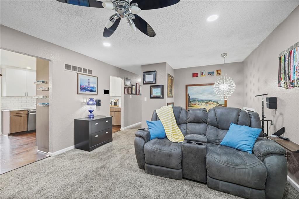 4513 Wallingford Drive — photo 7