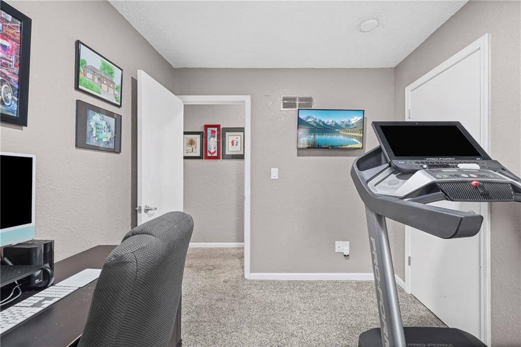 4513 Wallingford Drive — photo 11