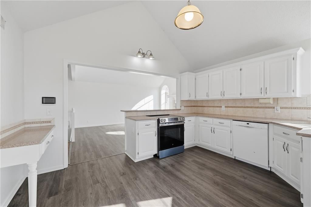 1325 NE Foxwood Drive — photo 6