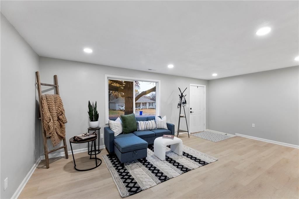 10206 W 88th Terrace — photo 5