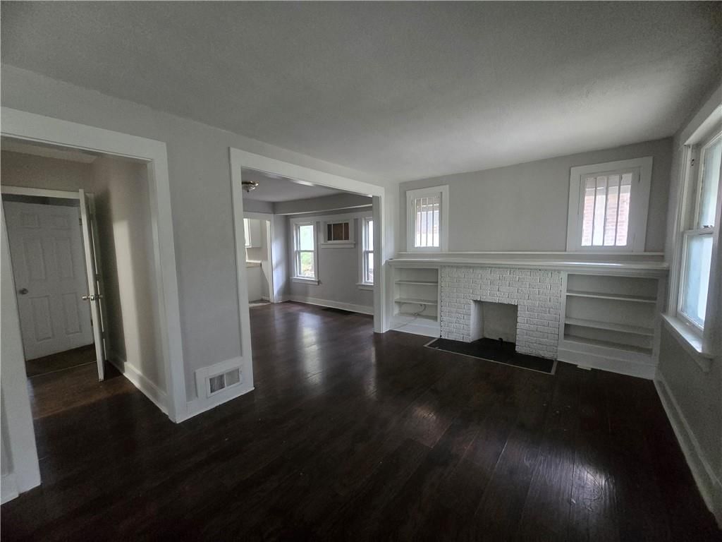 4909 S Benton Avenue, Kansas City, MO