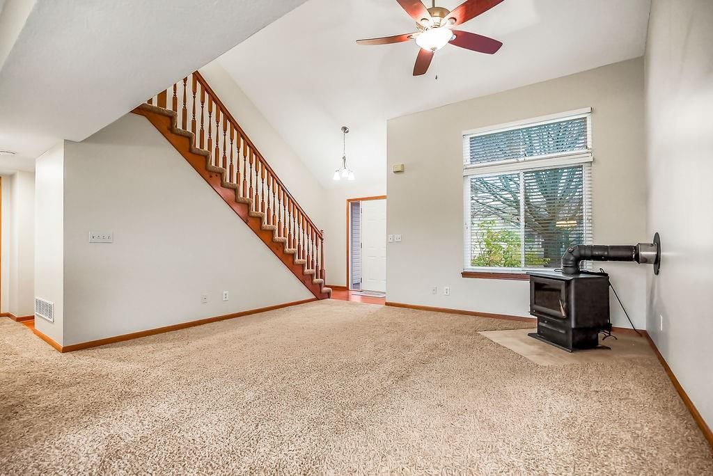 371 N Evergreen Street — photo 5