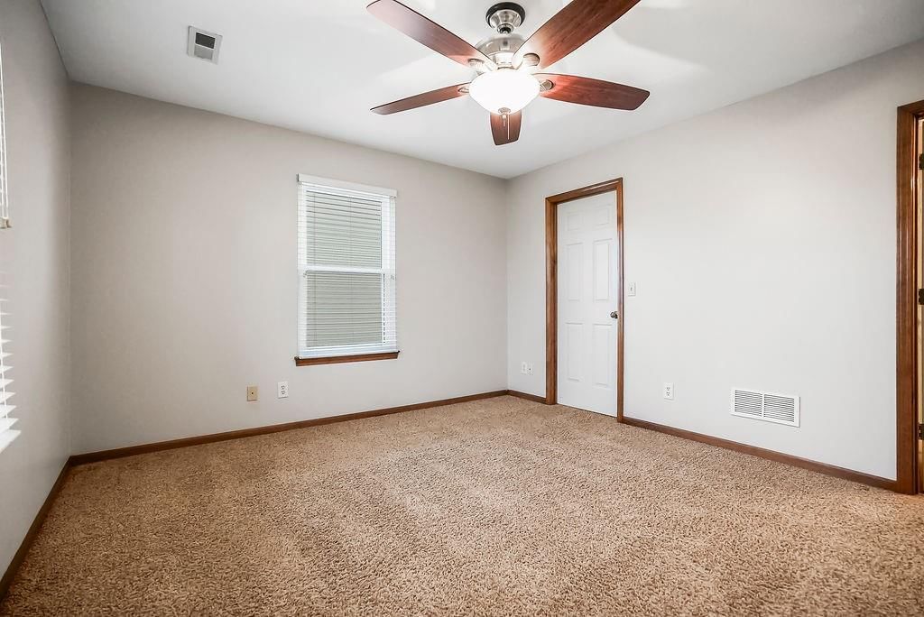 371 N Evergreen Street — photo 17