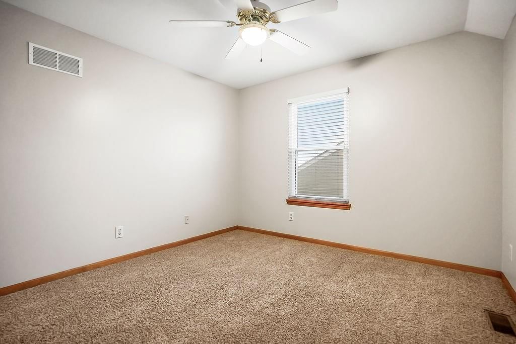 371 N Evergreen Street — photo 22