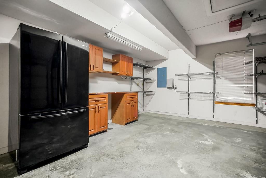 371 N Evergreen Street — photo 25