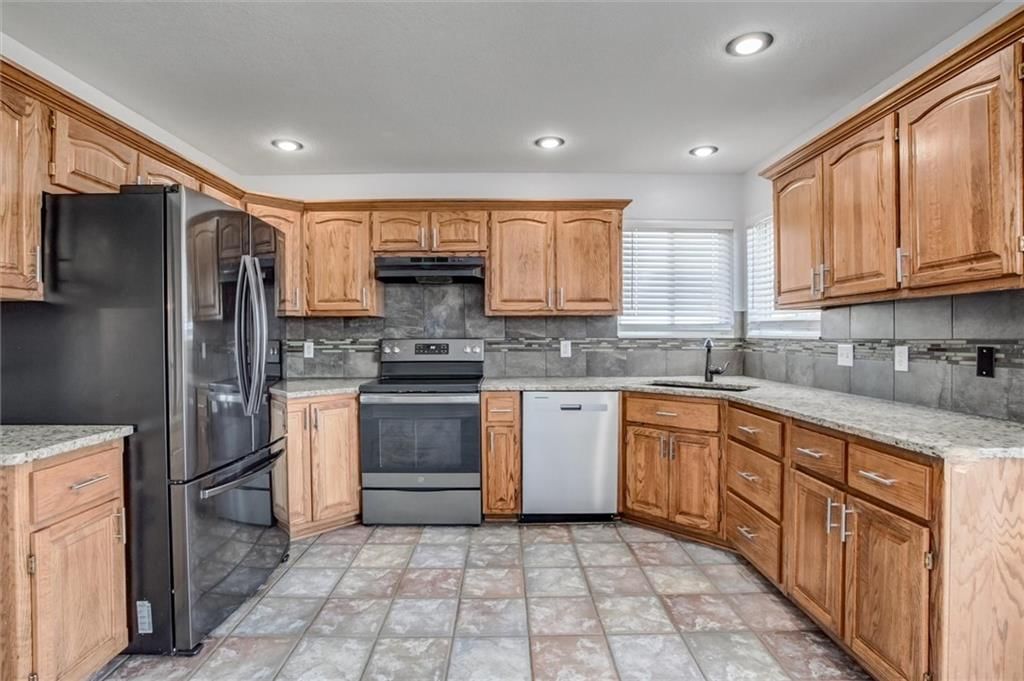 1104 Timberline Drive — photo 5