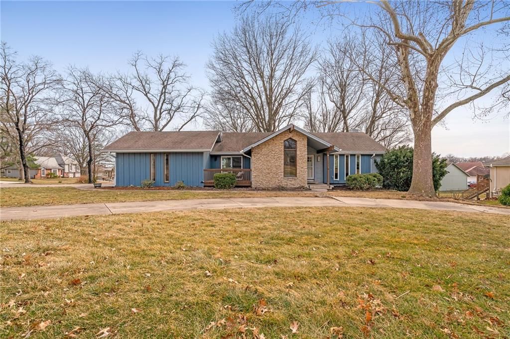 131 Seneca Lane — photo 1