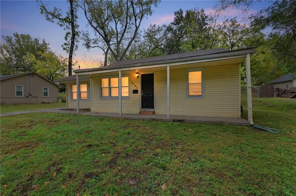 4501 N Olive Street — photo 2