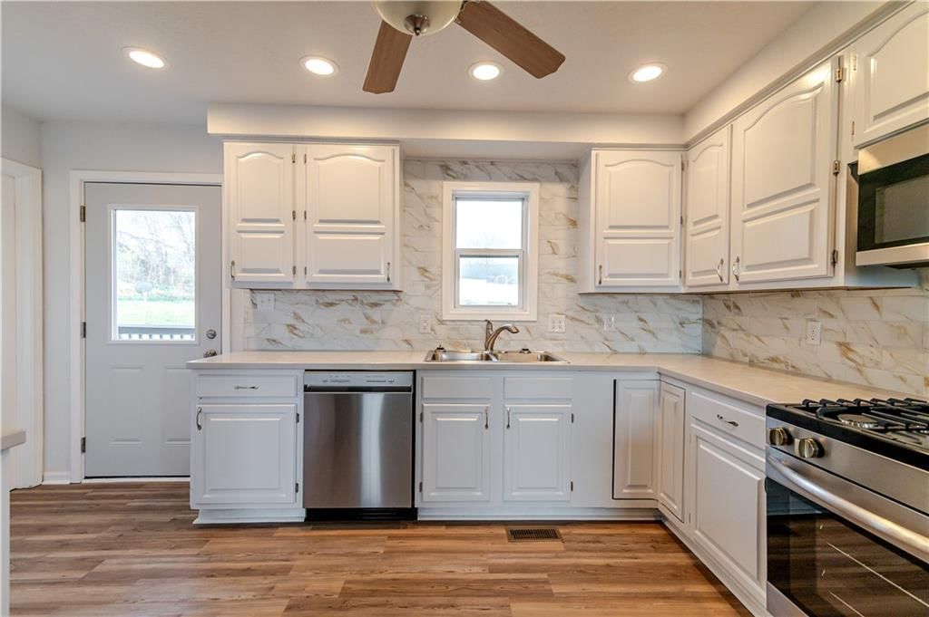 1109 Oak Street — photo 13
