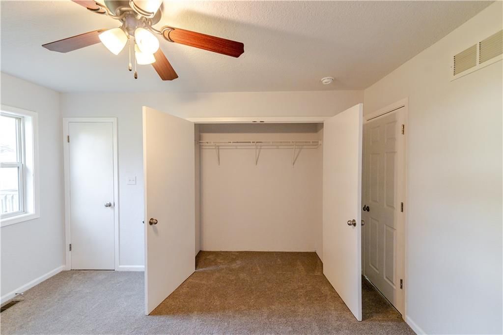 1109 Oak Street — photo 23