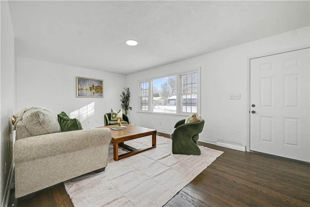 6634 Nogard Avenue — photo 7