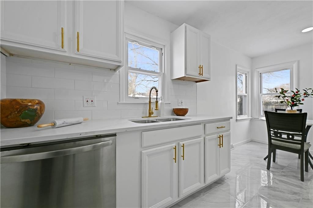 6634 Nogard Avenue — photo 13