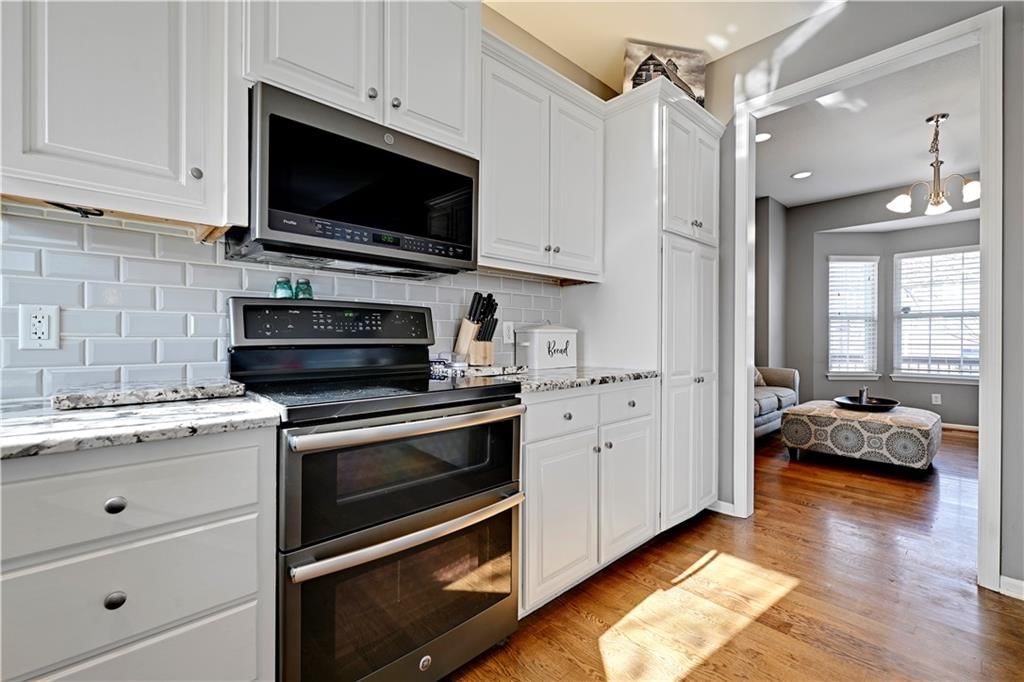 613 E Skylark Street — photo 11