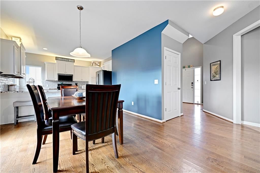 613 E Skylark Street — photo 14