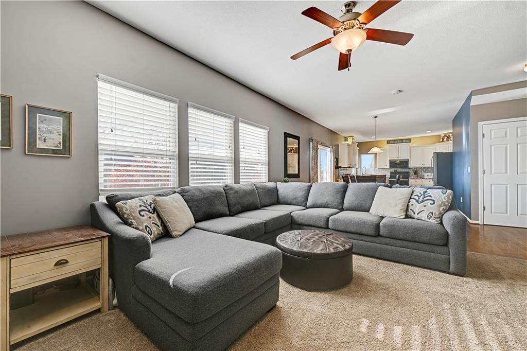 613 E Skylark Street — photo 17