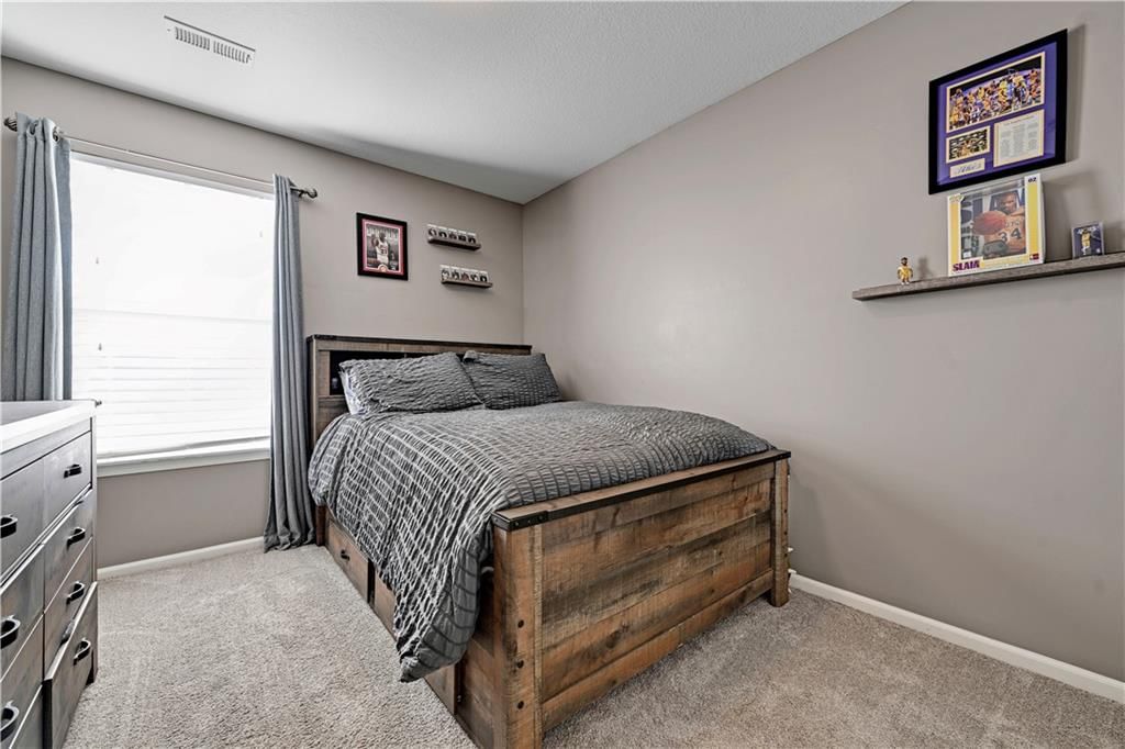 613 E Skylark Street — photo 23