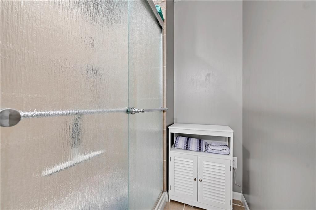 613 E Skylark Street — photo 37