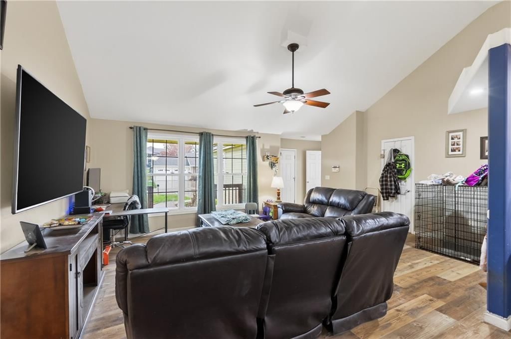 607 W Haven Drive — photo 11