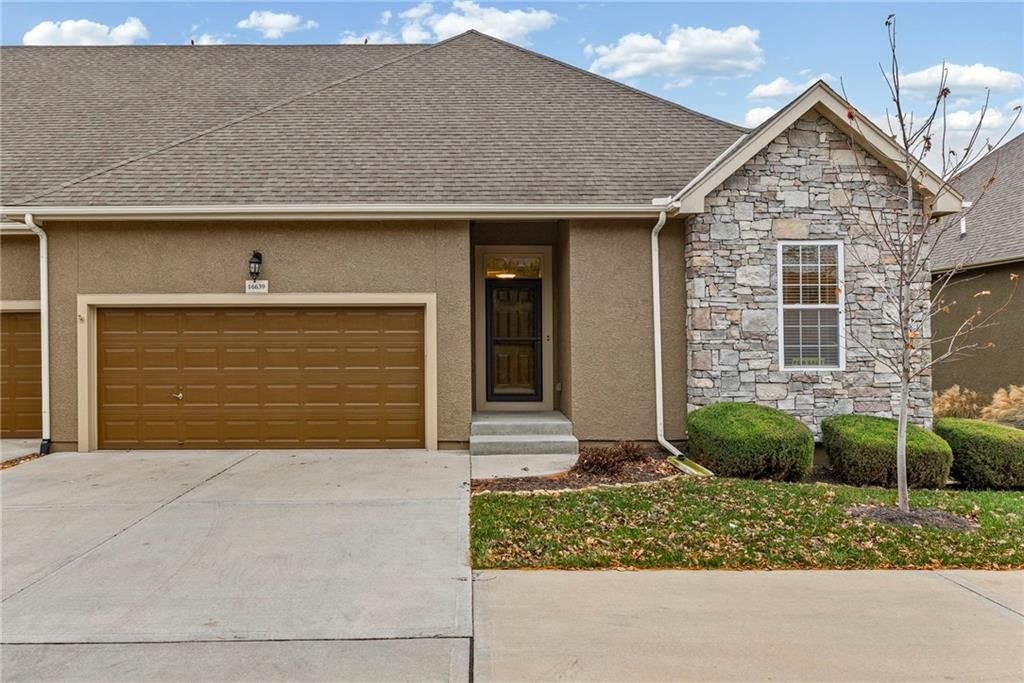 16639 W 168 Place, Olathe, KS