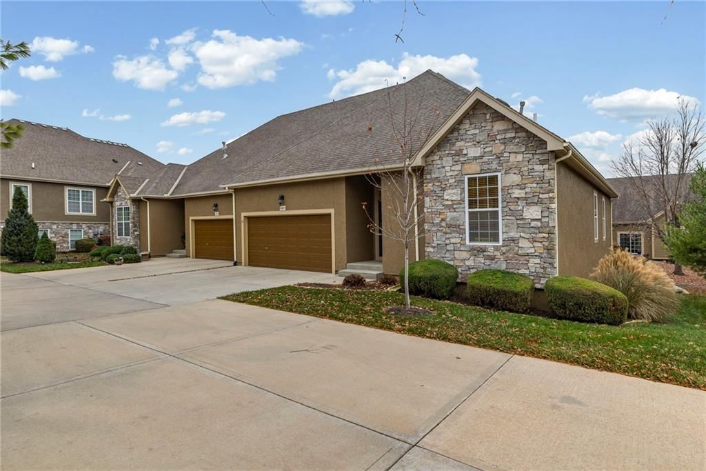 16639 W 168 Place — photo 3