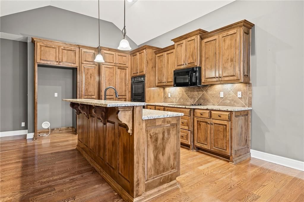 16639 W 168 Place — photo 14