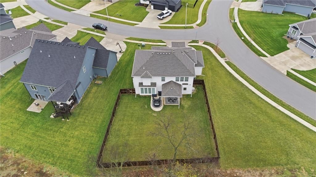 8800 N LISTER Court — photo 36