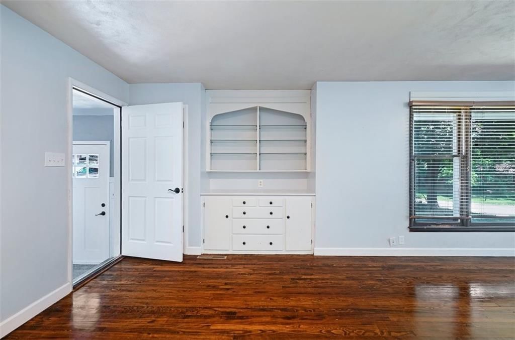 1708 S Broadway Street — photo 9