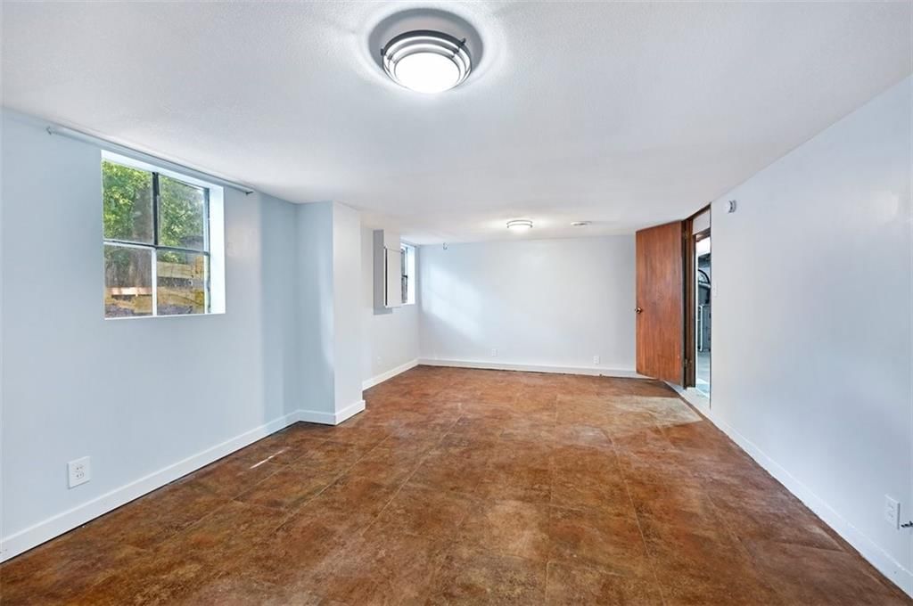 1708 S Broadway Street — photo 23