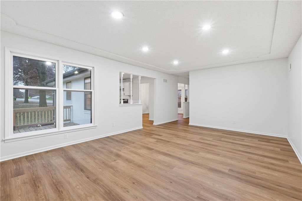 1105 Outlook Drive — photo 9