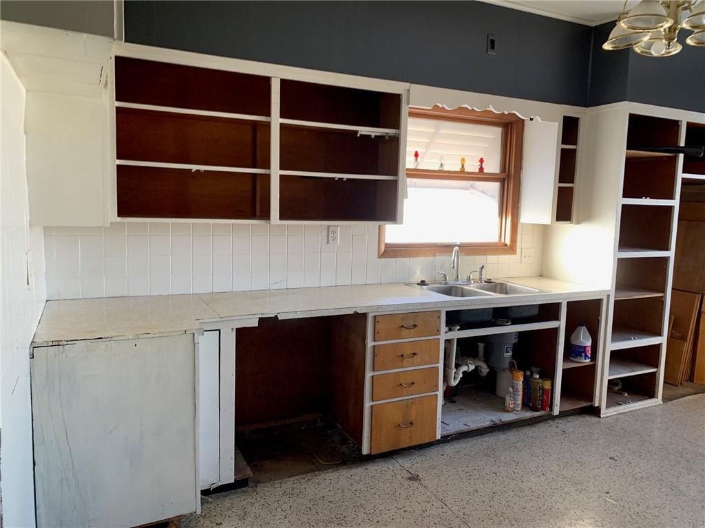 1002 S 22nd Street — photo 11