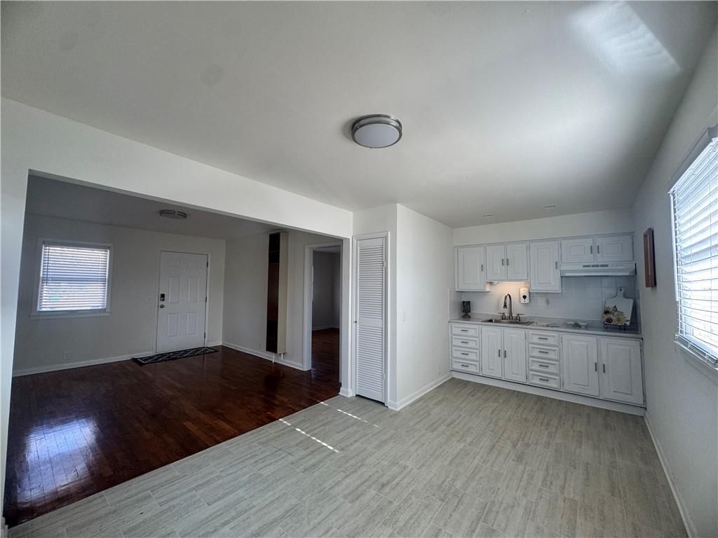 321 E 7th Street — photo 5