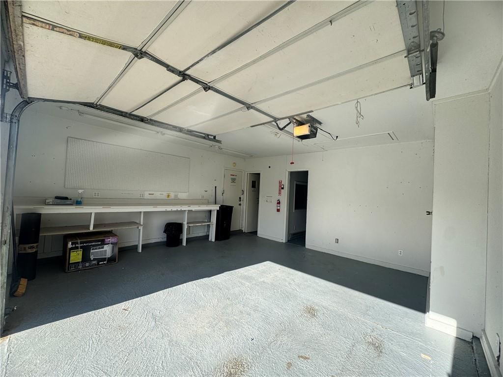 321 E 7th Street — photo 17