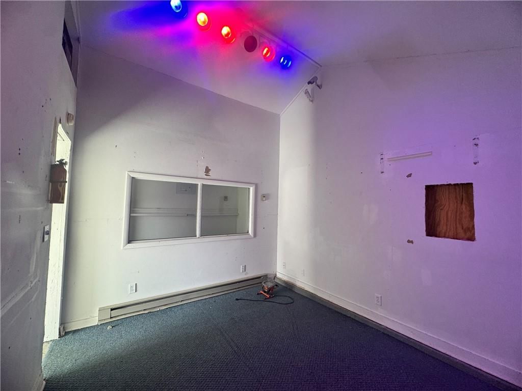 321 E 7th Street — photo 20