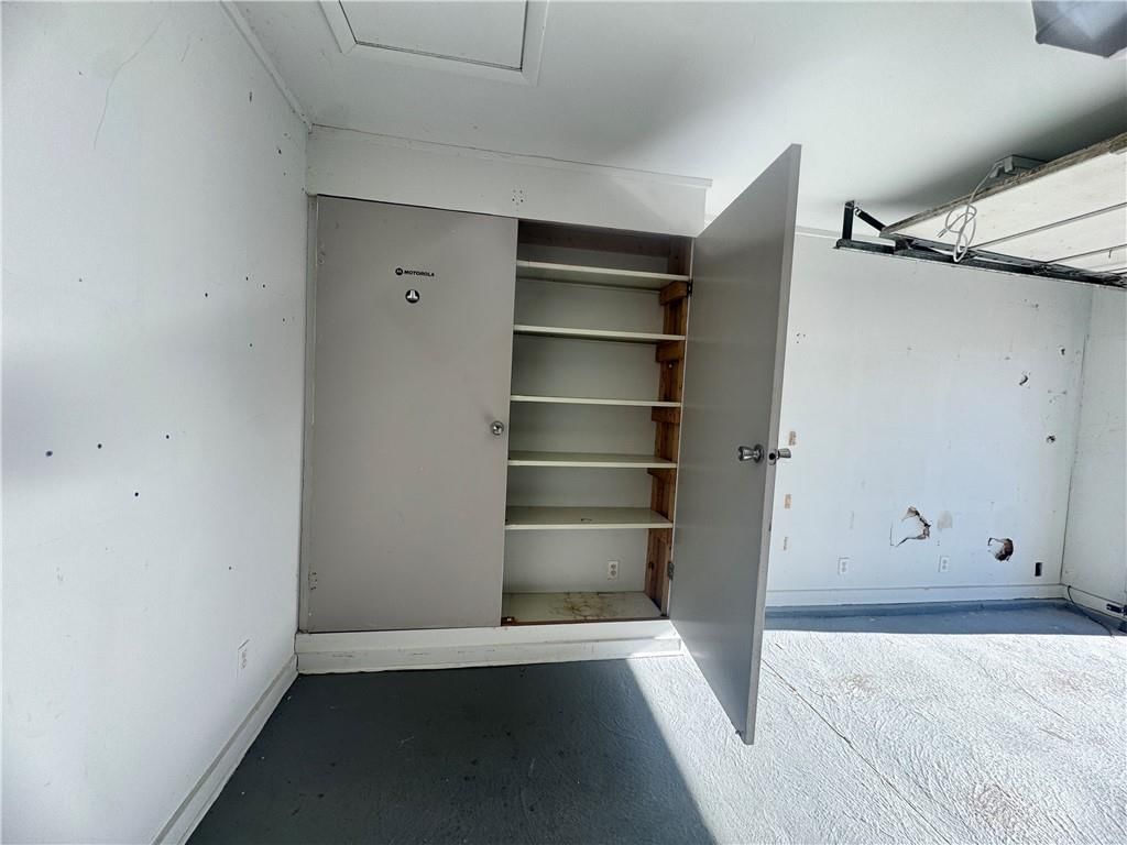 321 E 7th Street — photo 22