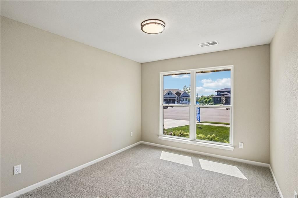 16322 W 166th Court — photo 33