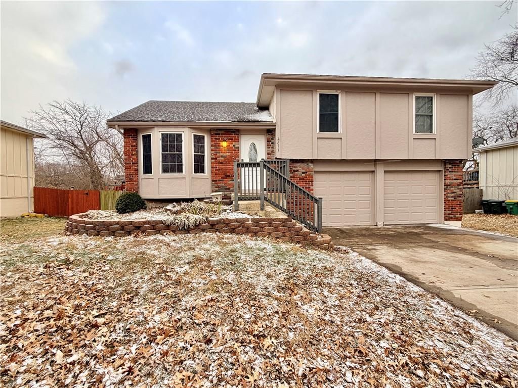 633 E COLLEEN Drive, Gardner, KS