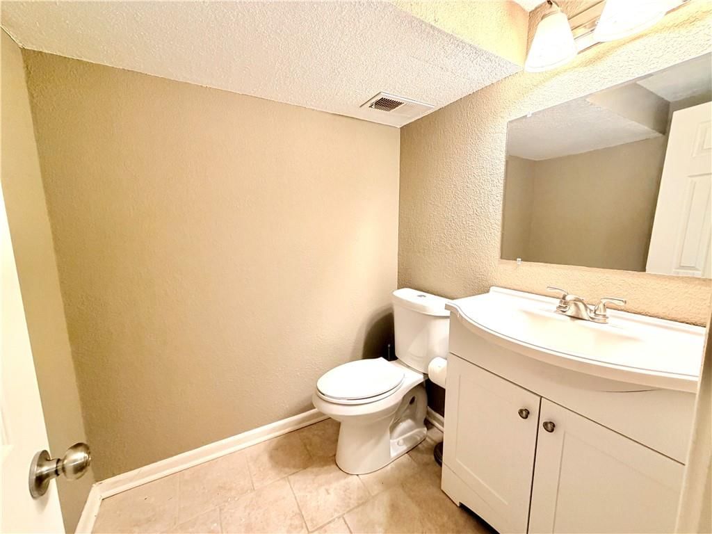 633 E COLLEEN Drive — photo 23