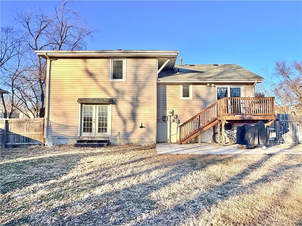 633 E COLLEEN Drive — photo 31