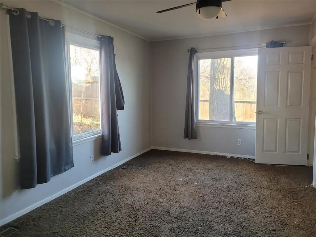 700 Allcutt Avenue — photo 8